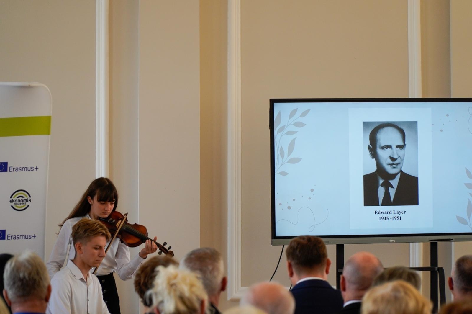 Zdjęcie w galerii na portalu naszraciborz.pl: Niech żyje Ekonomik! Szkoła przy Gimnazjalnej świętuje 80-lecie wiadomości z regionu