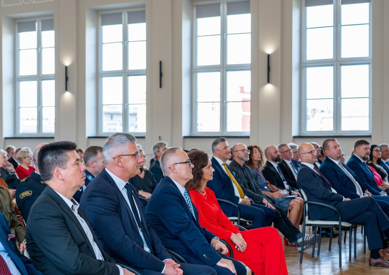 Zdjęcie w galerii na portalu naszraciborz.pl: Niech żyje Ekonomik! Szkoła przy Gimnazjalnej świętuje 80-lecie wiadomości z regionu