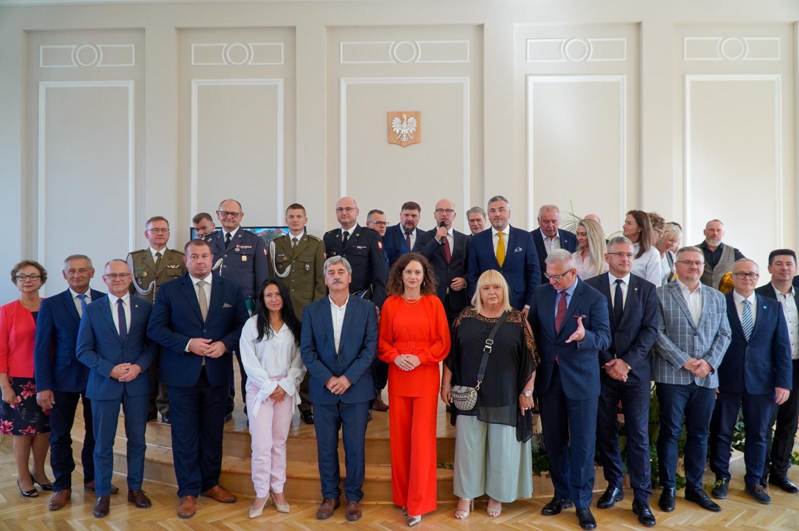 Zdjęcie w galerii na portalu naszraciborz.pl: Niech żyje Ekonomik! Szkoła przy Gimnazjalnej świętuje 80-lecie wiadomości z regionu