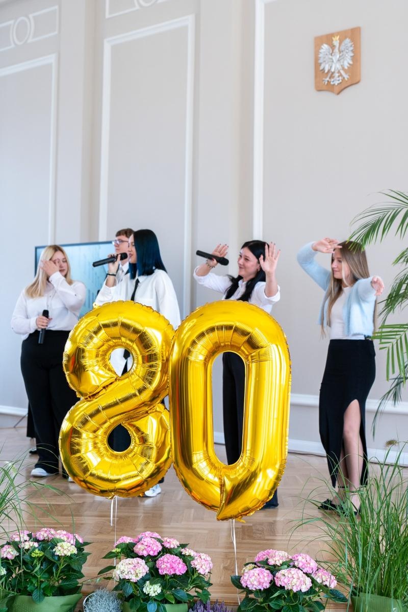 Zdjęcie w galerii na portalu naszraciborz.pl: Niech żyje Ekonomik! Szkoła przy Gimnazjalnej świętuje 80-lecie wiadomości z regionu