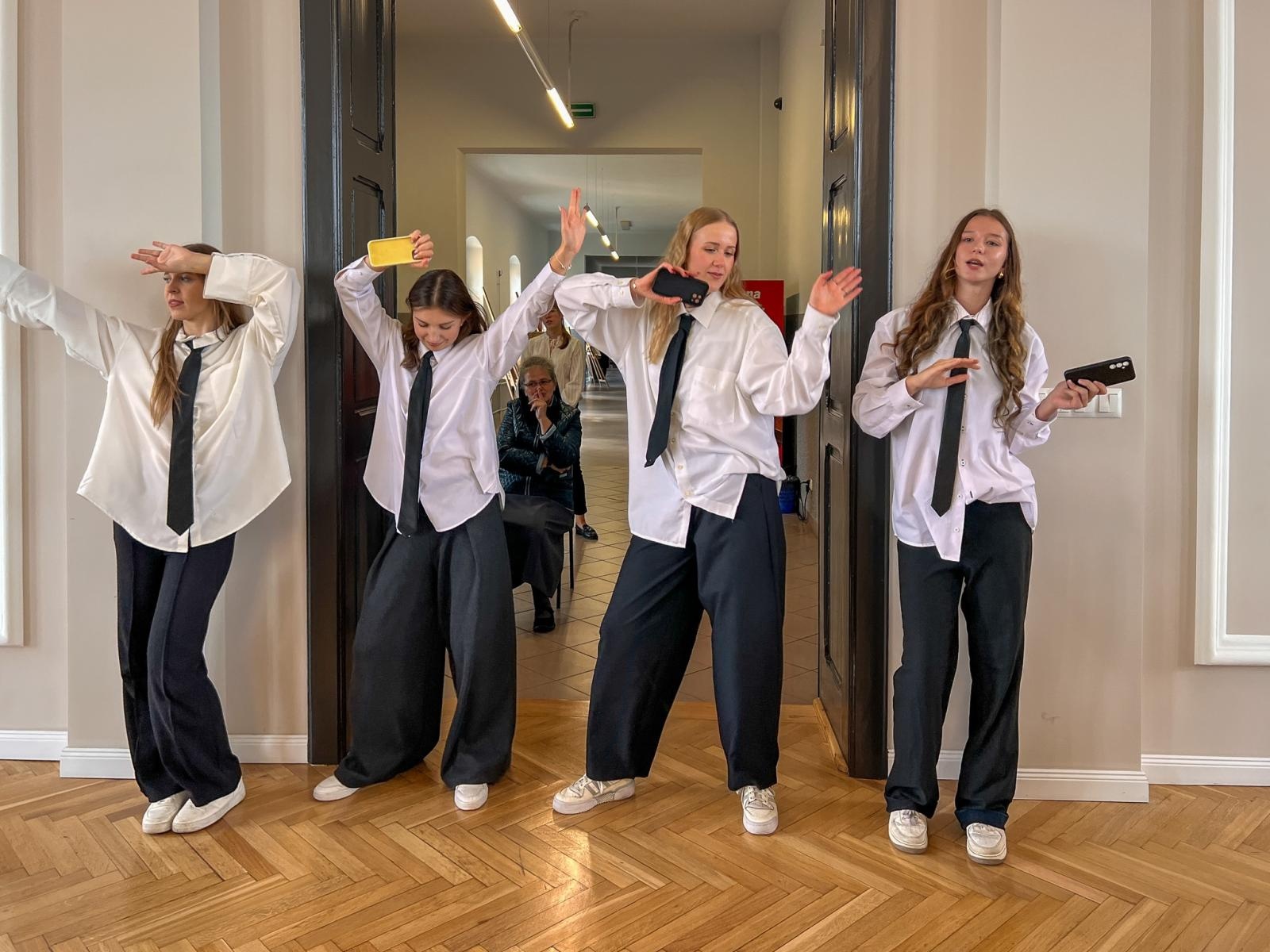 Zdjęcie w galerii na portalu naszraciborz.pl: Niech żyje Ekonomik! Szkoła przy Gimnazjalnej świętuje 80-lecie wiadomości z regionu