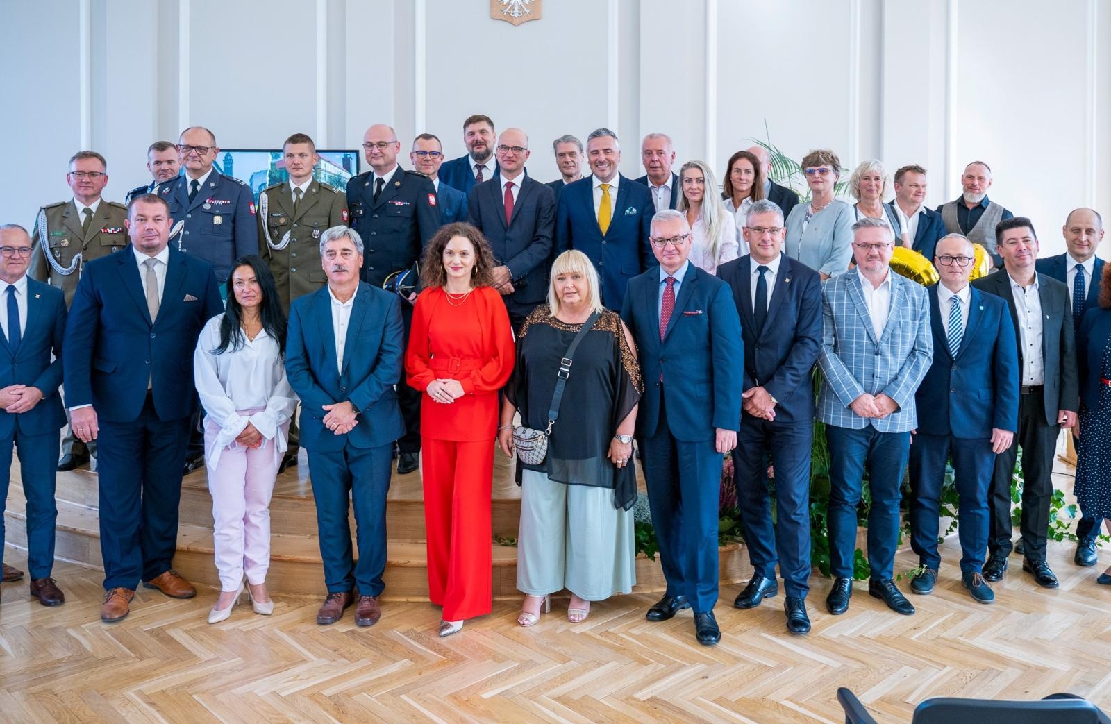 Zdjęcie w galerii na portalu naszraciborz.pl: Niech żyje Ekonomik! Szkoła przy Gimnazjalnej świętuje 80-lecie wiadomości z regionu