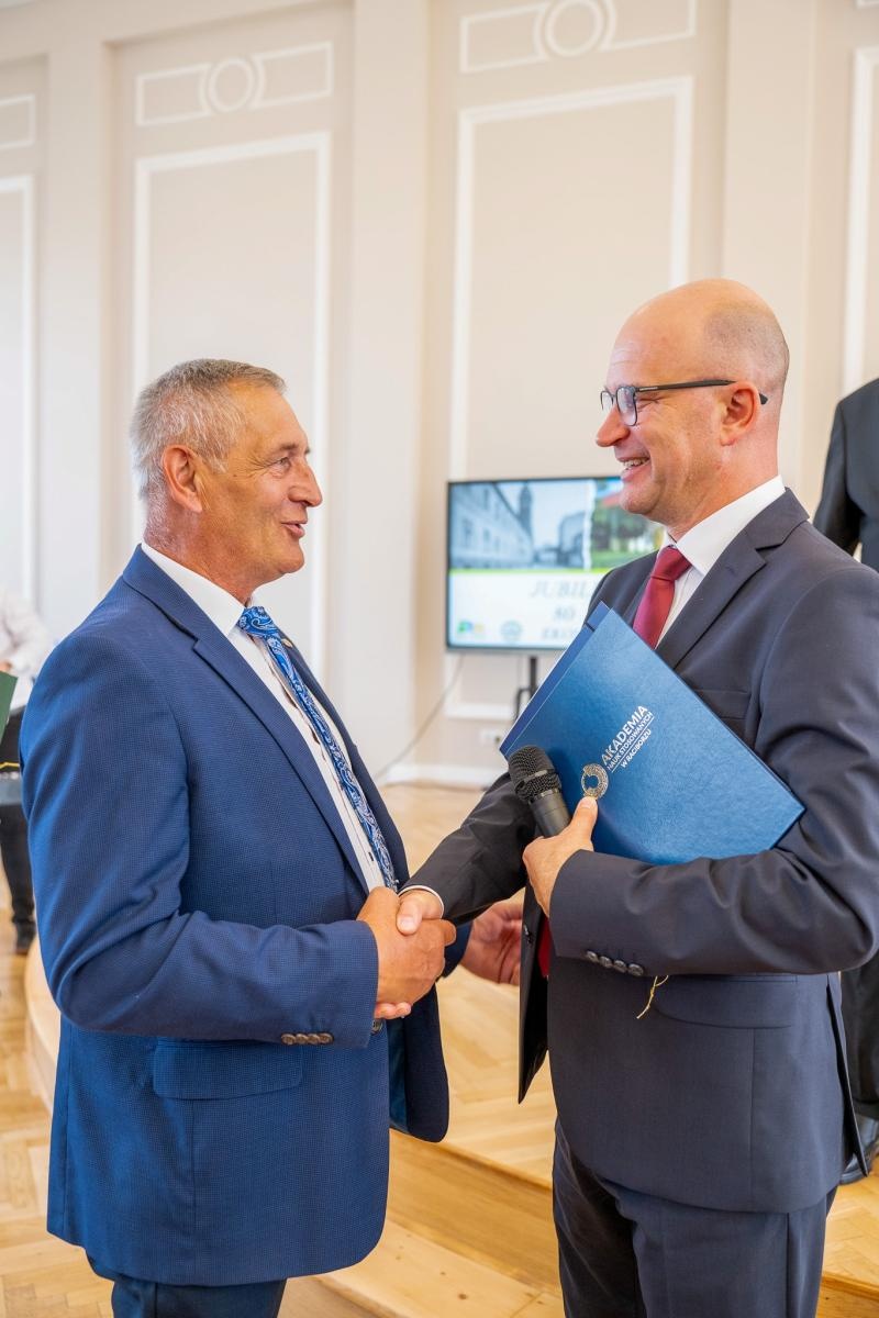 Zdjęcie w galerii na portalu naszraciborz.pl: Niech żyje Ekonomik! Szkoła przy Gimnazjalnej świętuje 80-lecie wiadomości z regionu