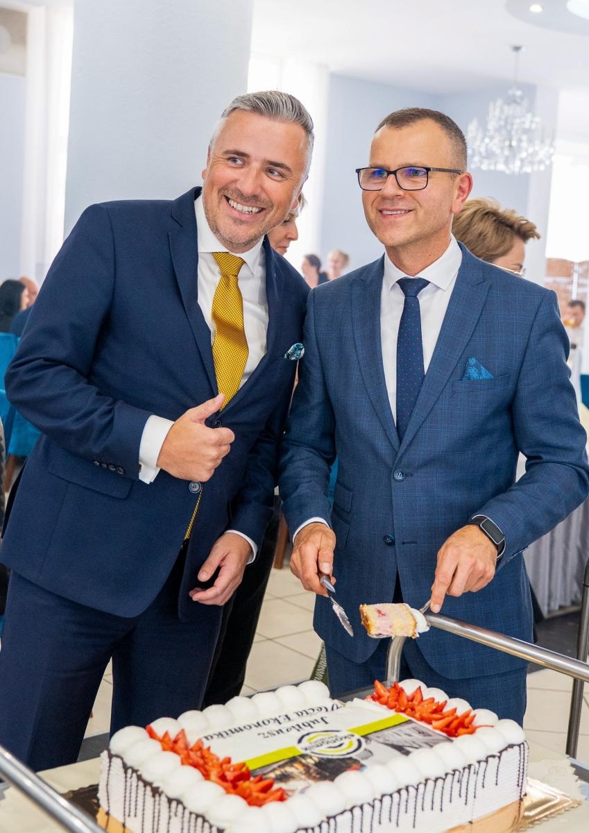 Zdjęcie w galerii na portalu naszraciborz.pl: Niech żyje Ekonomik! Szkoła przy Gimnazjalnej świętuje 80-lecie wiadomości z regionu