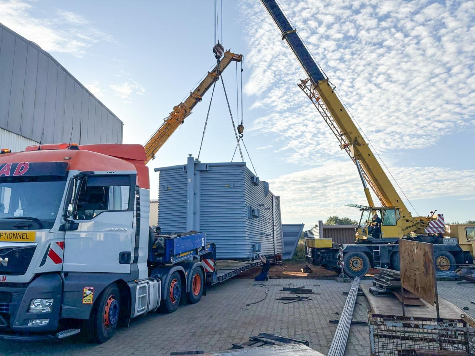 Zdjęcie w galerii na portalu naszraciborz.pl: Raciborski gigant w drodze na Ukrainę [FOTO i WIDEO] wiadomości z regionu