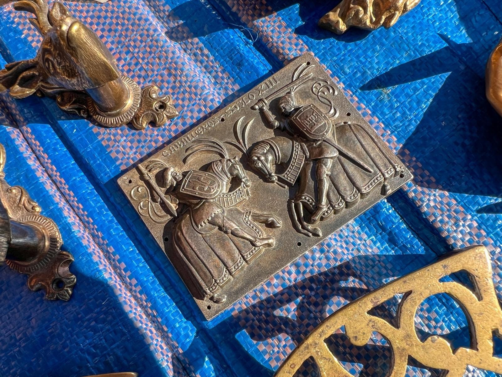 Zdjęcie w galerii na portalu naszraciborz.pl: Starocie i skarby minionych lat na raciborskim targu wiadomości z regionu