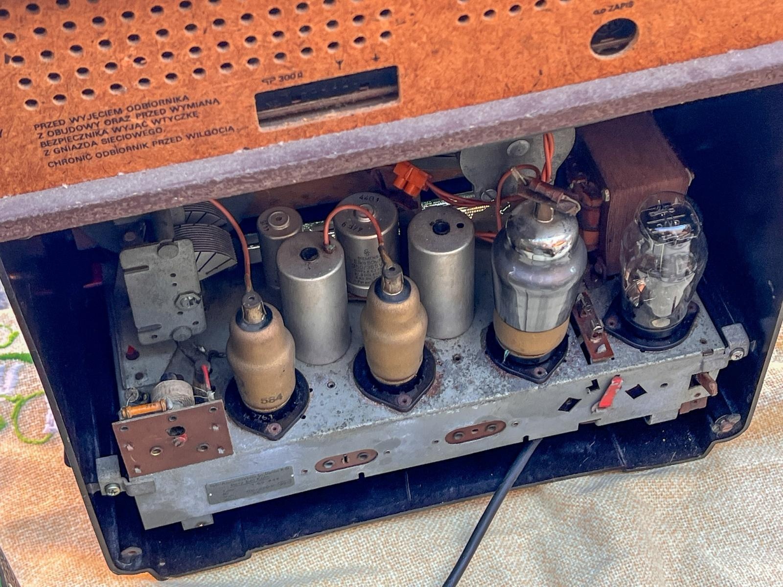 Zdjęcie w galerii na portalu naszraciborz.pl: Starocie i skarby minionych lat na raciborskim targu wiadomości z regionu