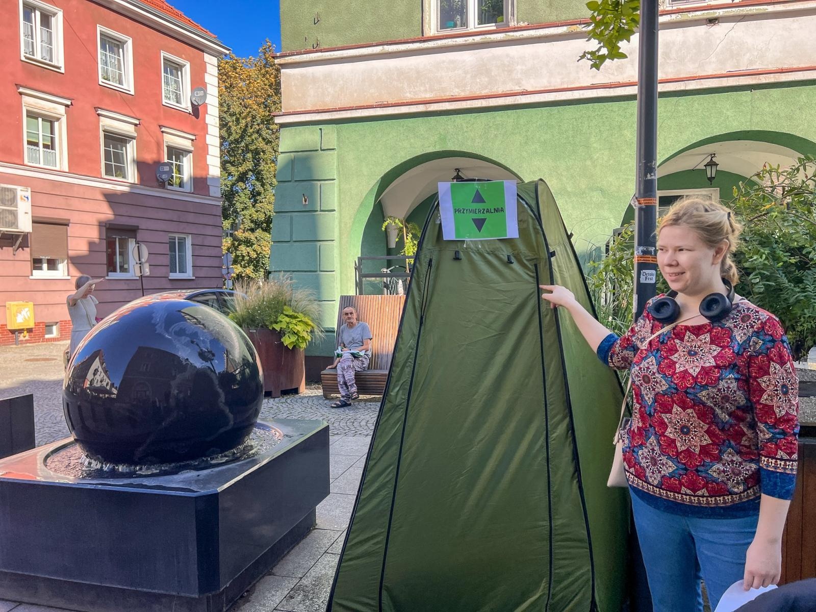 Zdjęcie w galerii na portalu naszraciborz.pl: Starocie i skarby minionych lat na raciborskim targu wiadomości z regionu