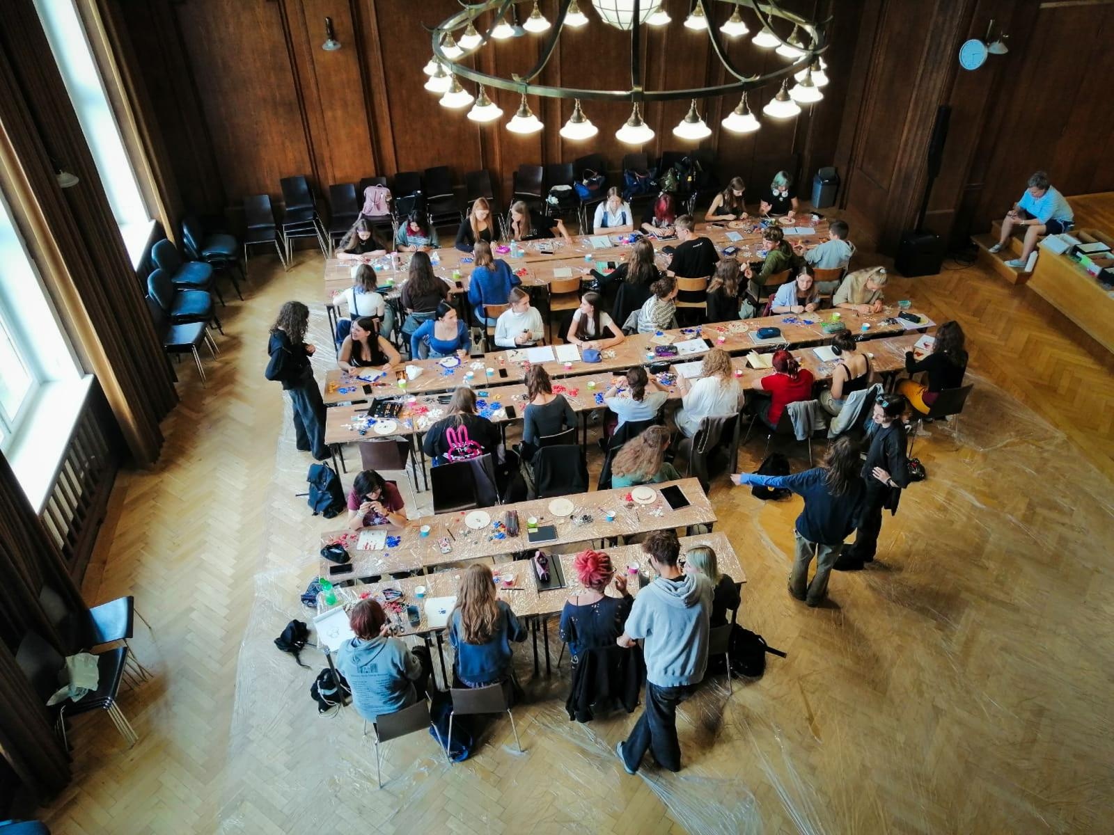 Zdjęcie w galerii na portalu naszraciborz.pl: Mozaika artystyczna po polsku i czesku. Raciborscy plastycy rozwijają skrzydła wiadomości z regionu