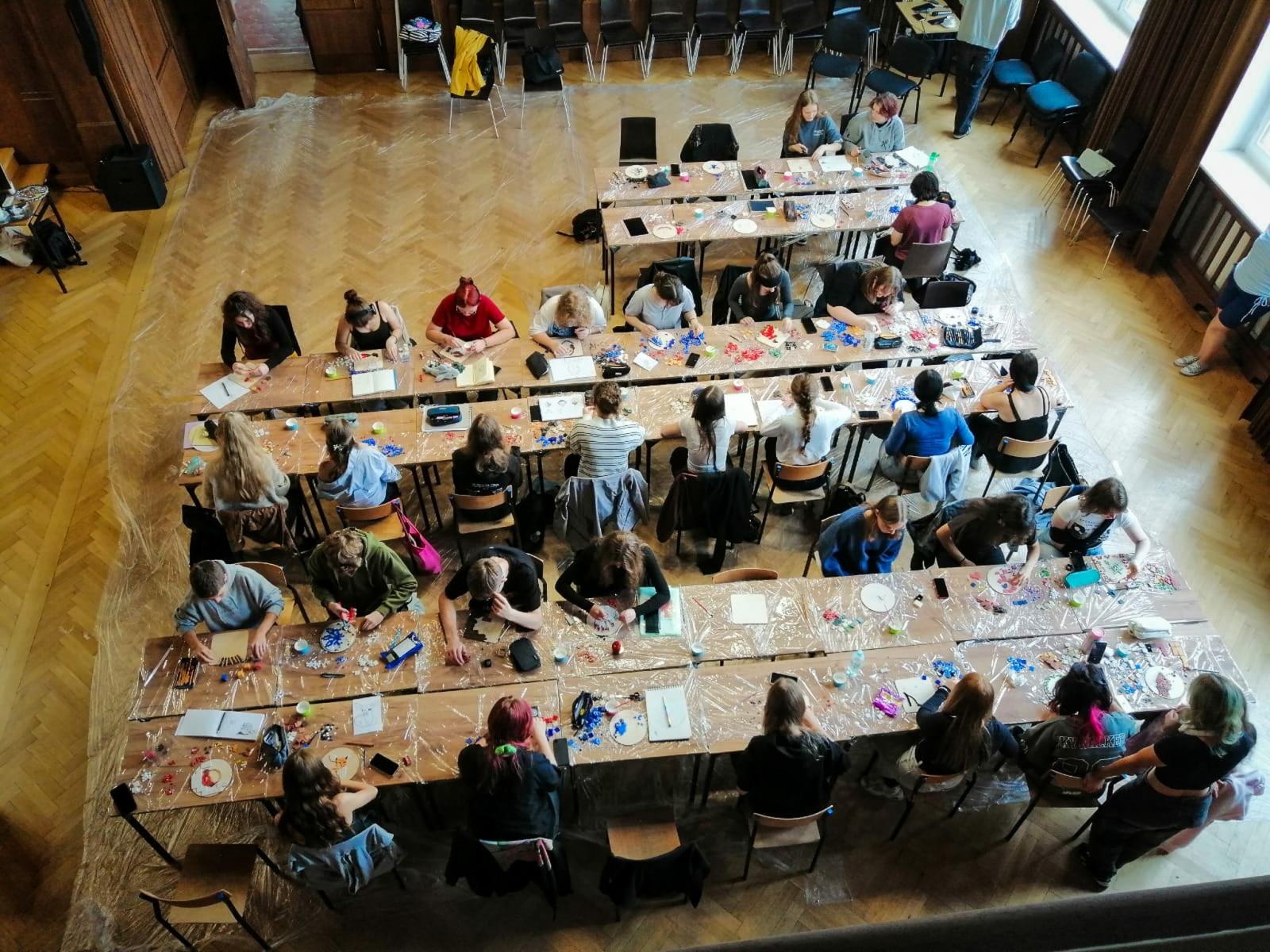 Zdjęcie w galerii na portalu naszraciborz.pl: Mozaika artystyczna po polsku i czesku. Raciborscy plastycy rozwijają skrzydła wiadomości z regionu