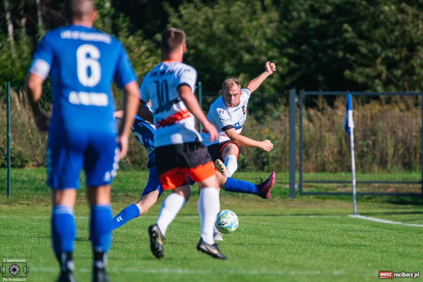 Zdjęcie w galerii na portalu naszraciborz.pl: Niemrawe widowisko w Markowicach. Czarni Nowa Wieś zgarnęli komplet punktów [FOTO] wiadomości z regionu