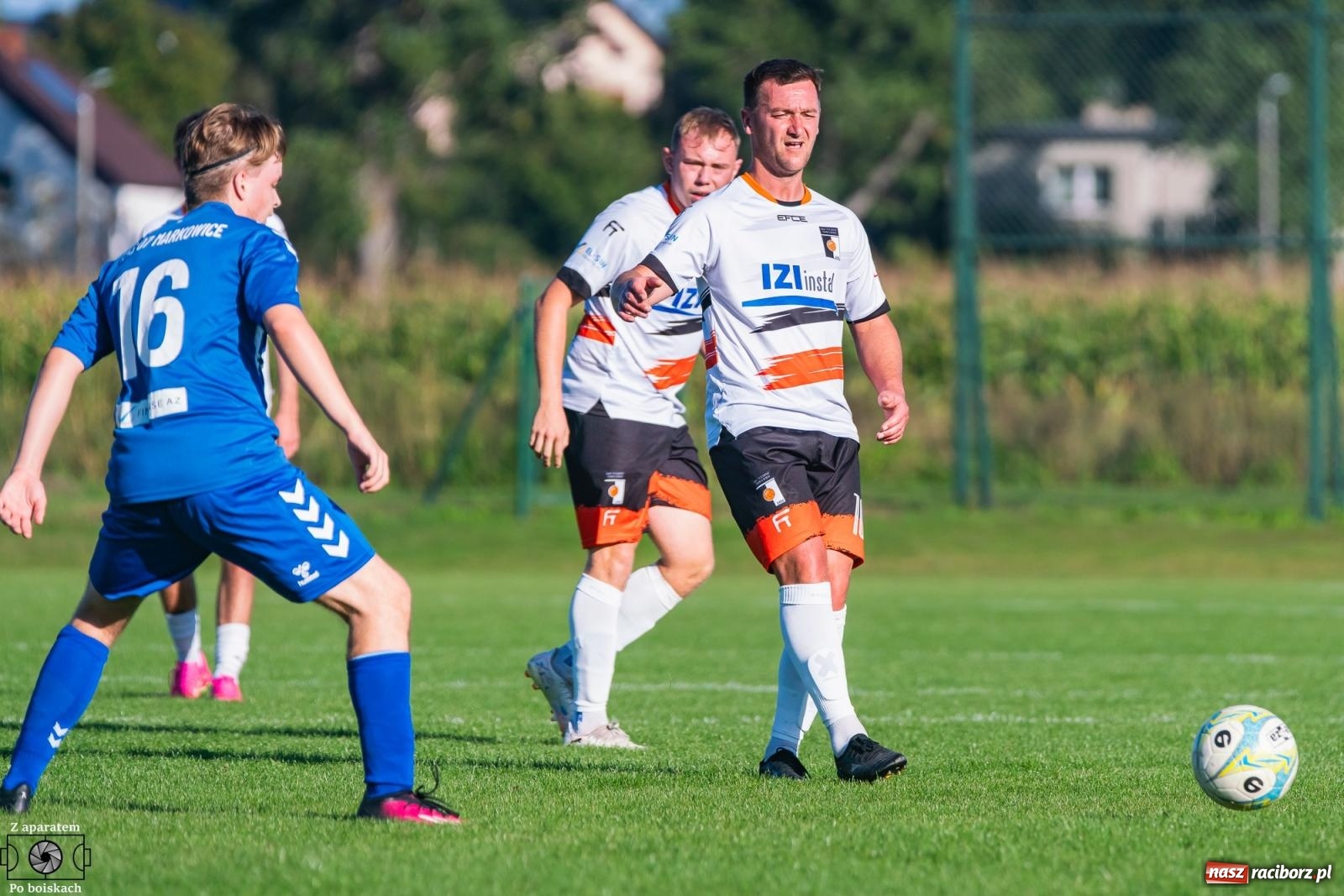 Zdjęcie w galerii na portalu naszraciborz.pl: Niemrawe widowisko w Markowicach. Czarni Nowa Wieś zgarnęli komplet punktów [FOTO] wiadomości z regionu