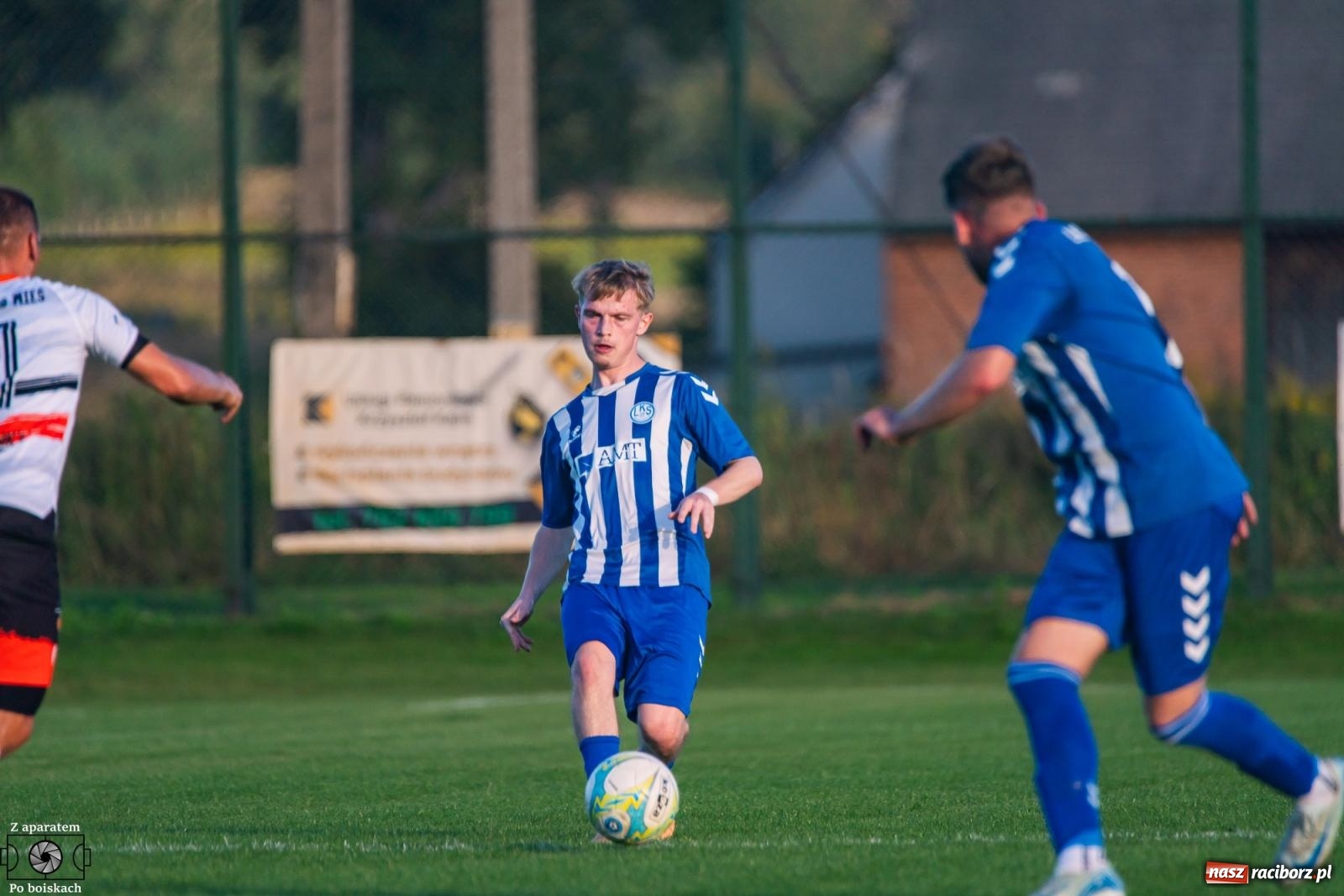Zdjęcie w galerii na portalu naszraciborz.pl: Niemrawe widowisko w Markowicach. Czarni Nowa Wieś zgarnęli komplet punktów [FOTO] wiadomości z regionu