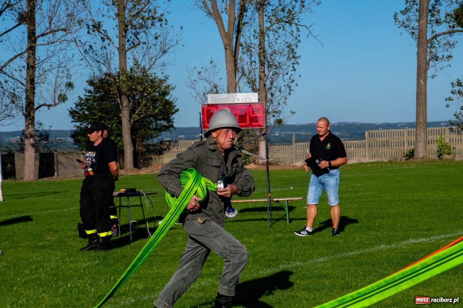 Zdjęcie w galerii na portalu naszraciborz.pl: Strażackie zawody oldboyów w Owsiszczach [FOTO i WIDEO] wiadomości z regionu