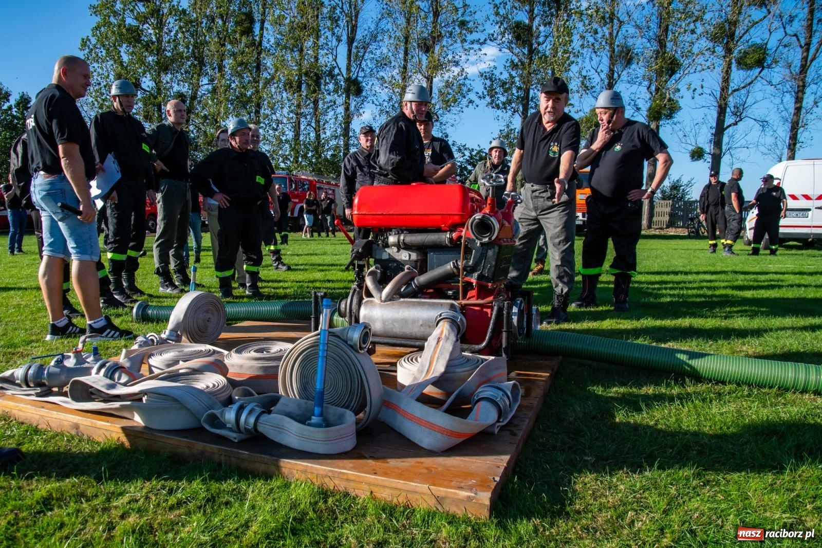 Zdjęcie w galerii na portalu naszraciborz.pl: Strażackie zawody oldboyów w Owsiszczach [FOTO i WIDEO] wiadomości z regionu