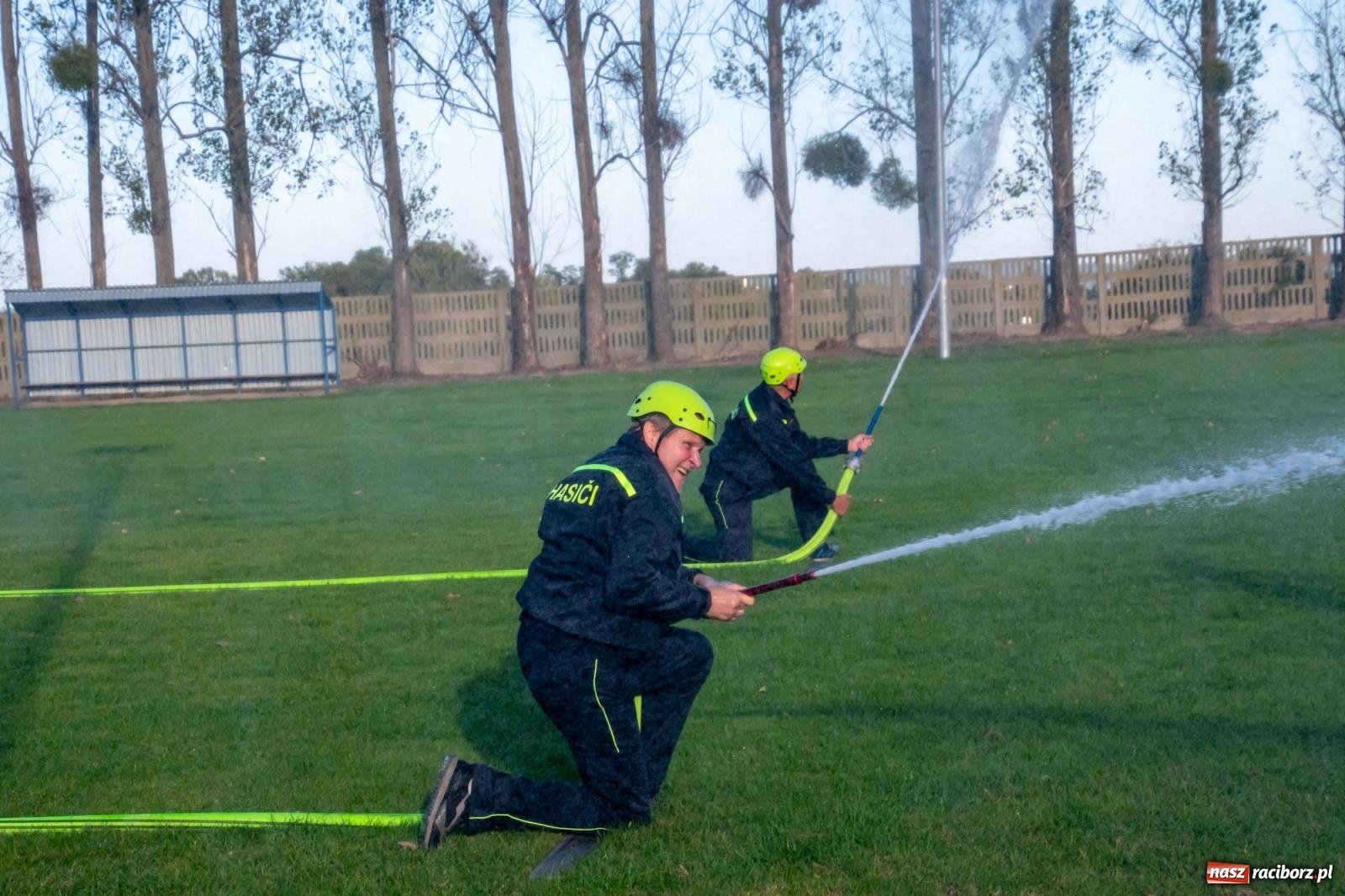 Zdjęcie w galerii na portalu naszraciborz.pl: Strażackie zawody oldboyów w Owsiszczach [FOTO i WIDEO] wiadomości z regionu