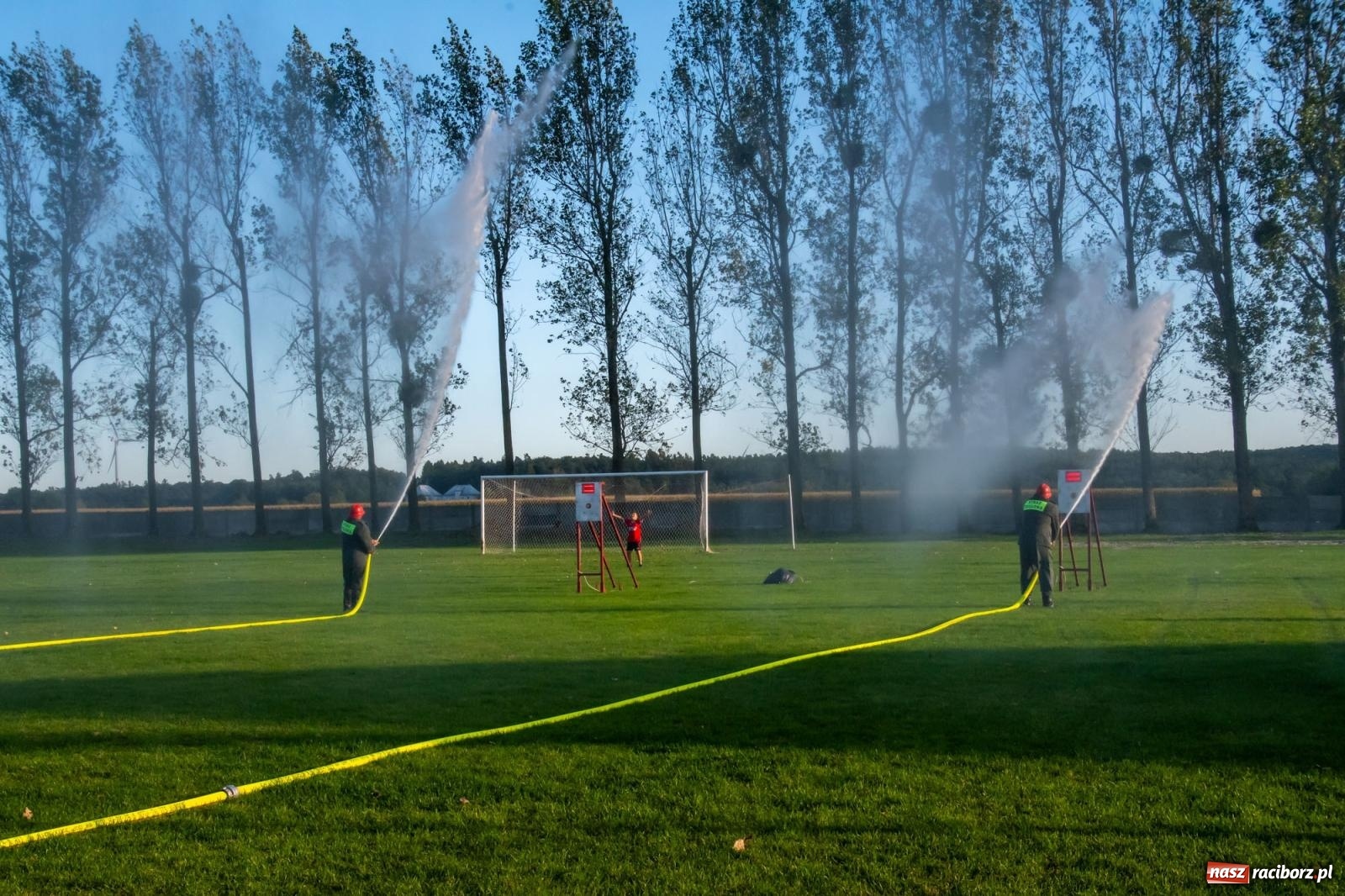 Zdjęcie w galerii na portalu naszraciborz.pl: Strażackie zawody oldboyów w Owsiszczach [FOTO i WIDEO] wiadomości z regionu