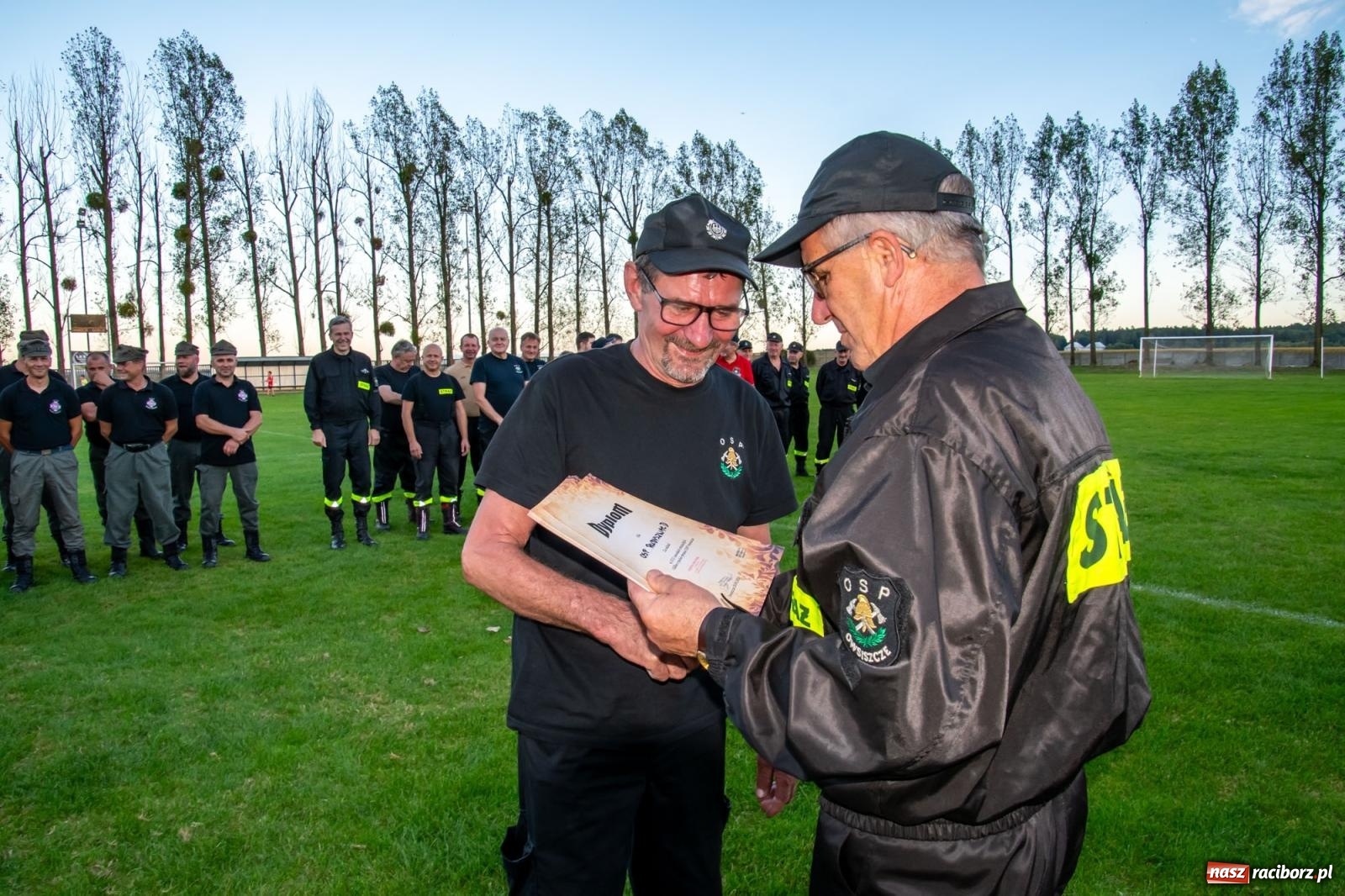 Zdjęcie w galerii na portalu naszraciborz.pl: Strażackie zawody oldboyów w Owsiszczach [FOTO i WIDEO] wiadomości z regionu