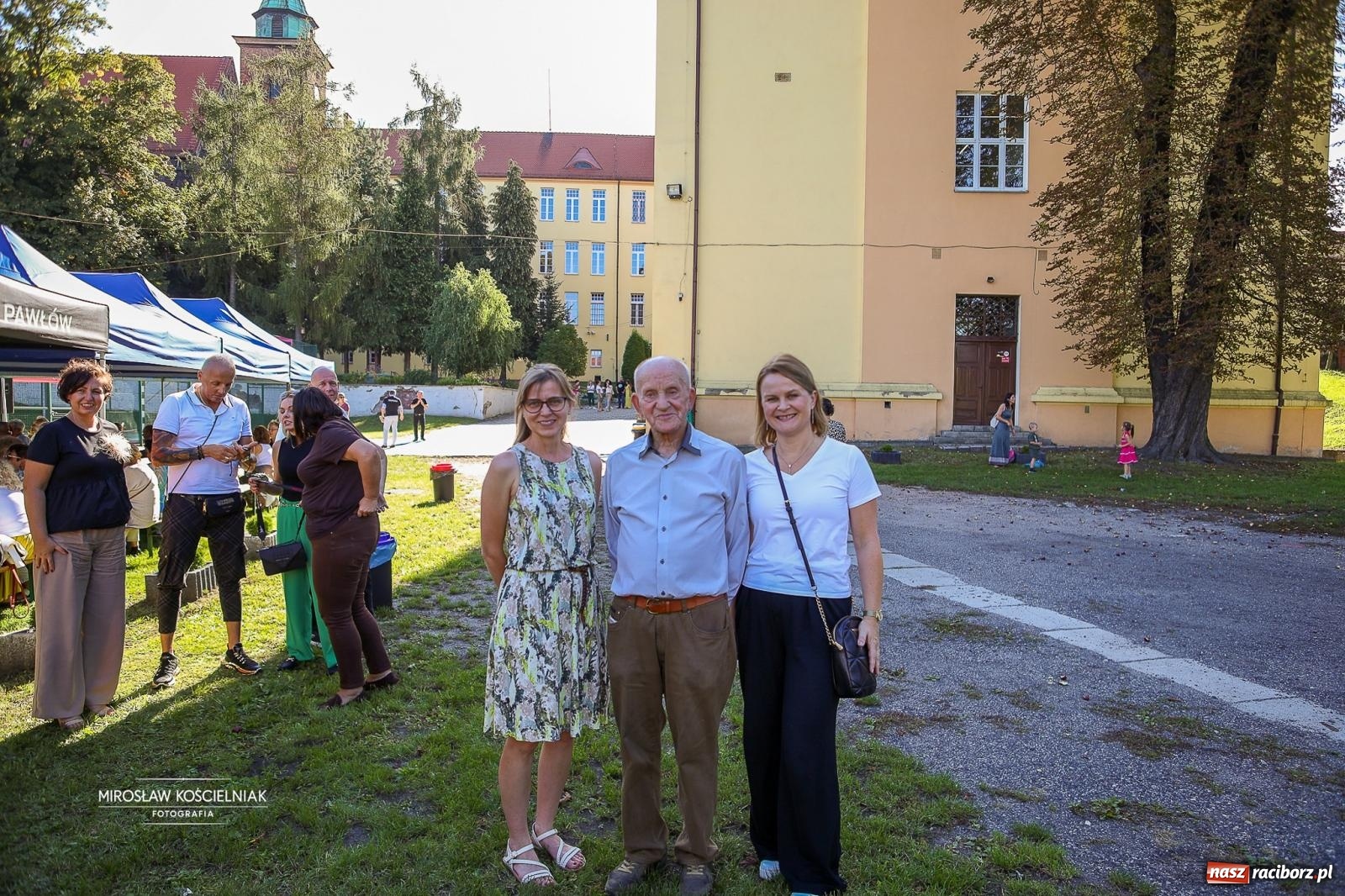 Zdjęcie w galerii na portalu naszraciborz.pl: Piknik na 80 lat Ekonomika – święto wspomnień i spotkań pokoleń [FOTO i WIDEO] wiadomości z regionu