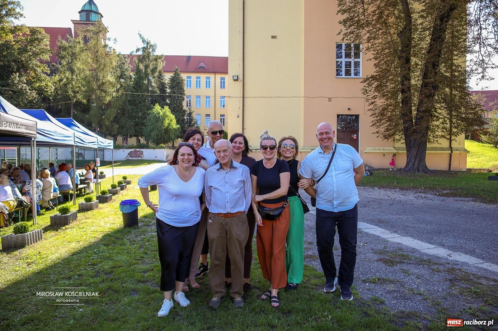 Zdjęcie w galerii na portalu naszraciborz.pl: Piknik na 80 lat Ekonomika – święto wspomnień i spotkań pokoleń [FOTO i WIDEO] wiadomości z regionu