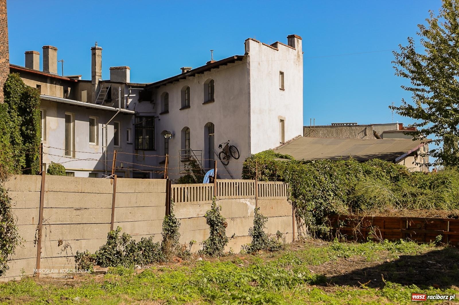 Zdjęcie w galerii na portalu naszraciborz.pl: Piknik na 80 lat Ekonomika – święto wspomnień i spotkań pokoleń [FOTO i WIDEO] wiadomości z regionu