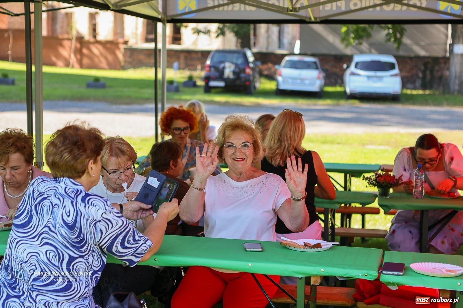 Zdjęcie w galerii na portalu naszraciborz.pl: Piknik na 80 lat Ekonomika – święto wspomnień i spotkań pokoleń [FOTO i WIDEO] wiadomości z regionu