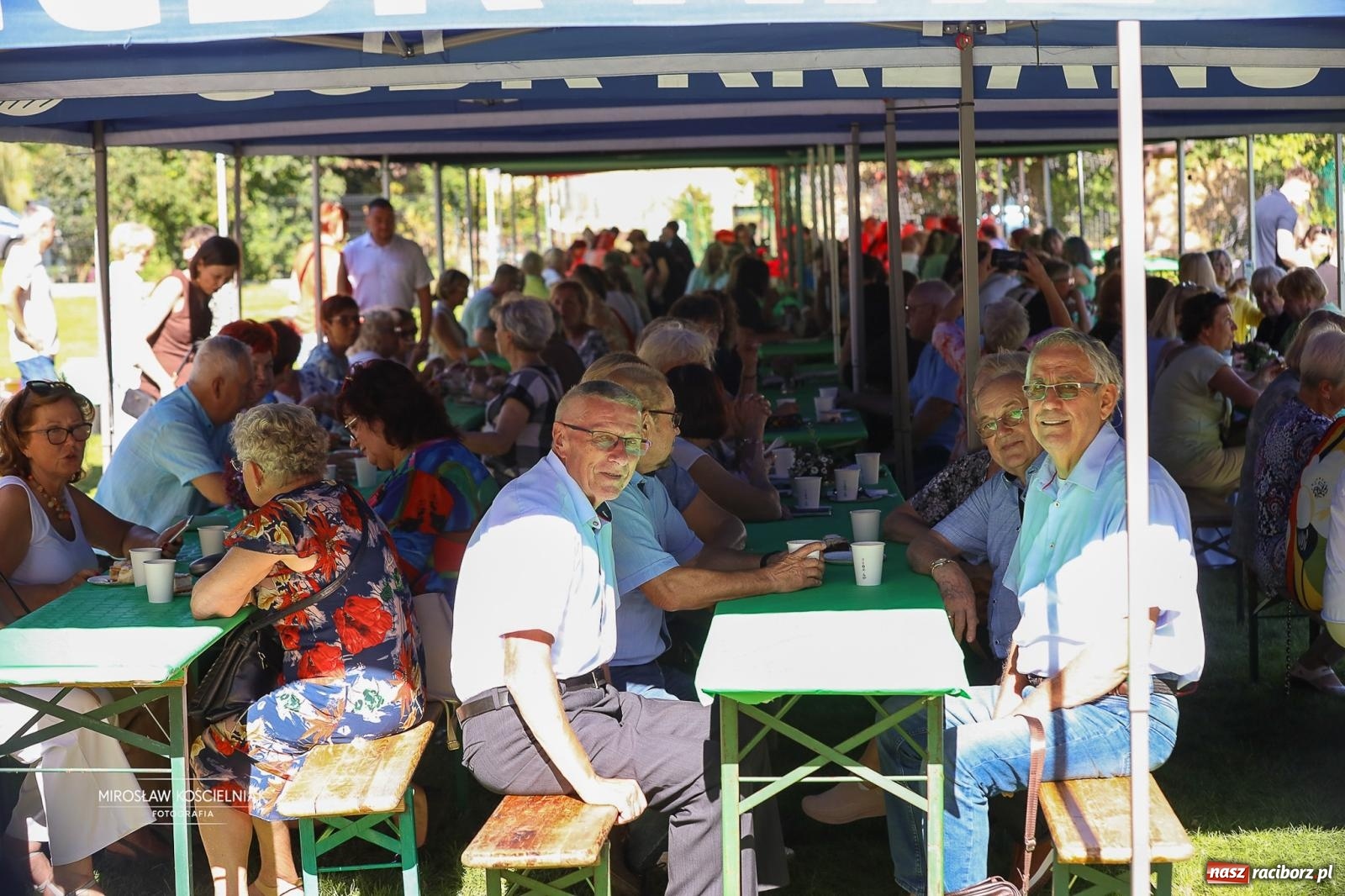 Zdjęcie w galerii na portalu naszraciborz.pl: Piknik na 80 lat Ekonomika – święto wspomnień i spotkań pokoleń [FOTO i WIDEO] wiadomości z regionu