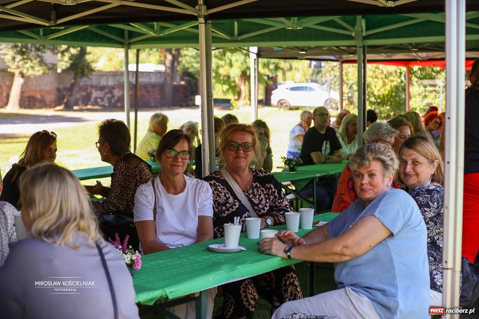 Zdjęcie w galerii na portalu naszraciborz.pl: Piknik na 80 lat Ekonomika – święto wspomnień i spotkań pokoleń [FOTO i WIDEO] wiadomości z regionu