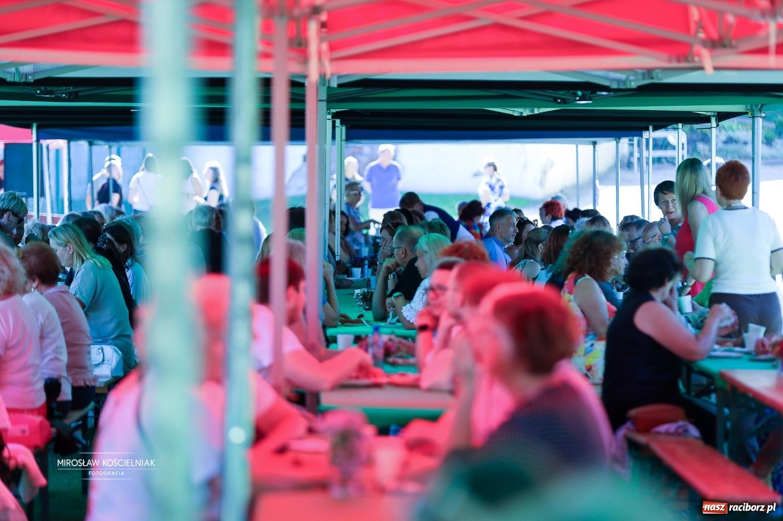 Zdjęcie w galerii na portalu naszraciborz.pl: Piknik na 80 lat Ekonomika – święto wspomnień i spotkań pokoleń [FOTO i WIDEO] wiadomości z regionu
