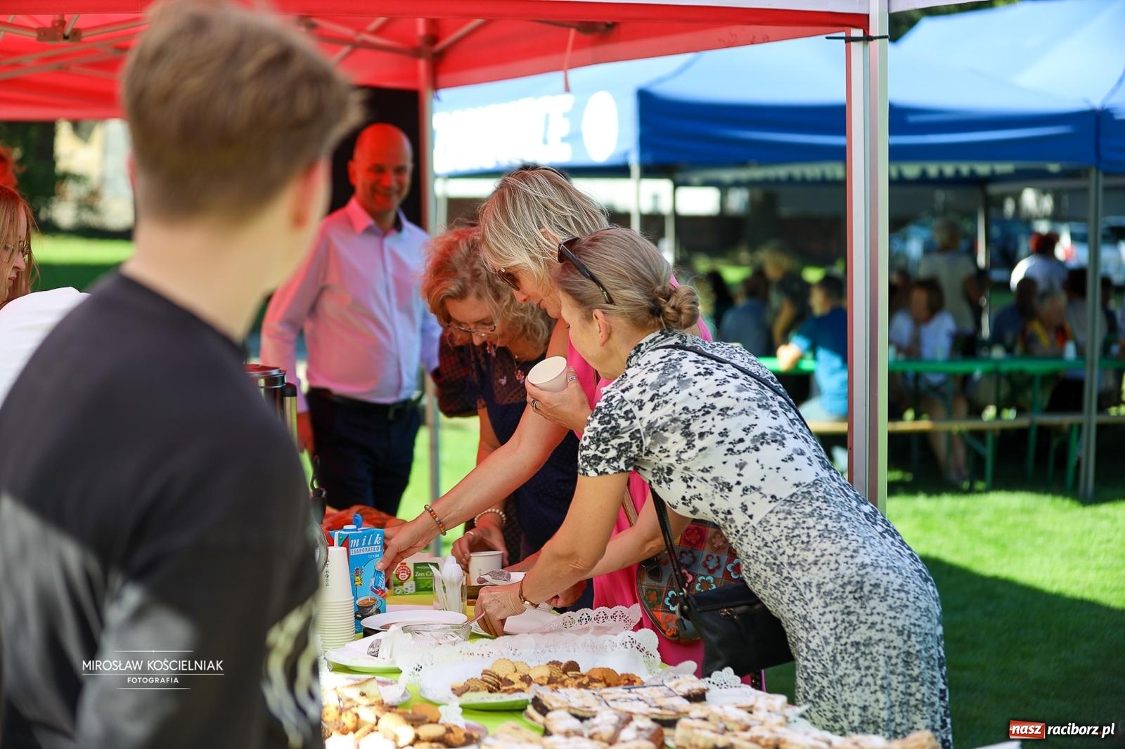 Zdjęcie w galerii na portalu naszraciborz.pl: Piknik na 80 lat Ekonomika – święto wspomnień i spotkań pokoleń [FOTO i WIDEO] wiadomości z regionu
