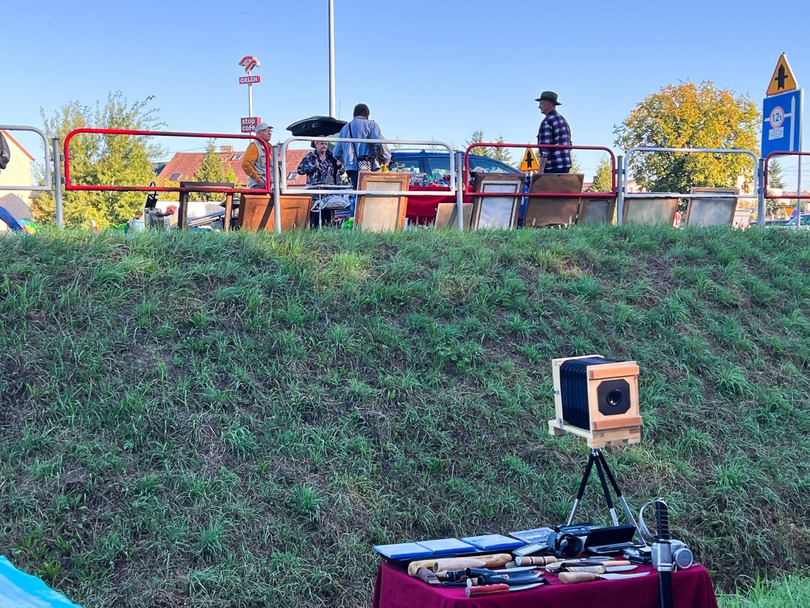 Zdjęcie w galerii na portalu naszraciborz.pl: Starych rzeczy się nie wyrzuca! Jarmark na Granicy pęka w szwach wiadomości z regionu