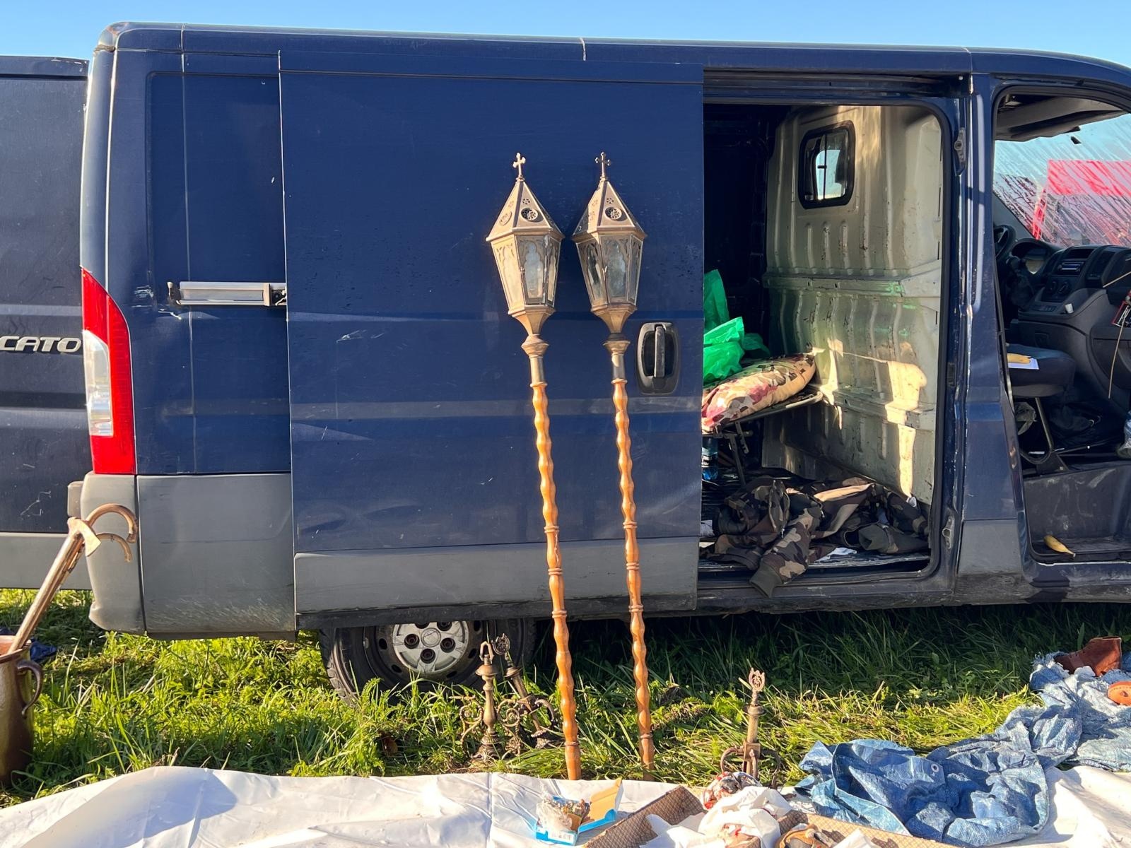 Zdjęcie w galerii na portalu naszraciborz.pl: Starych rzeczy się nie wyrzuca! Jarmark na Granicy pęka w szwach wiadomości z regionu