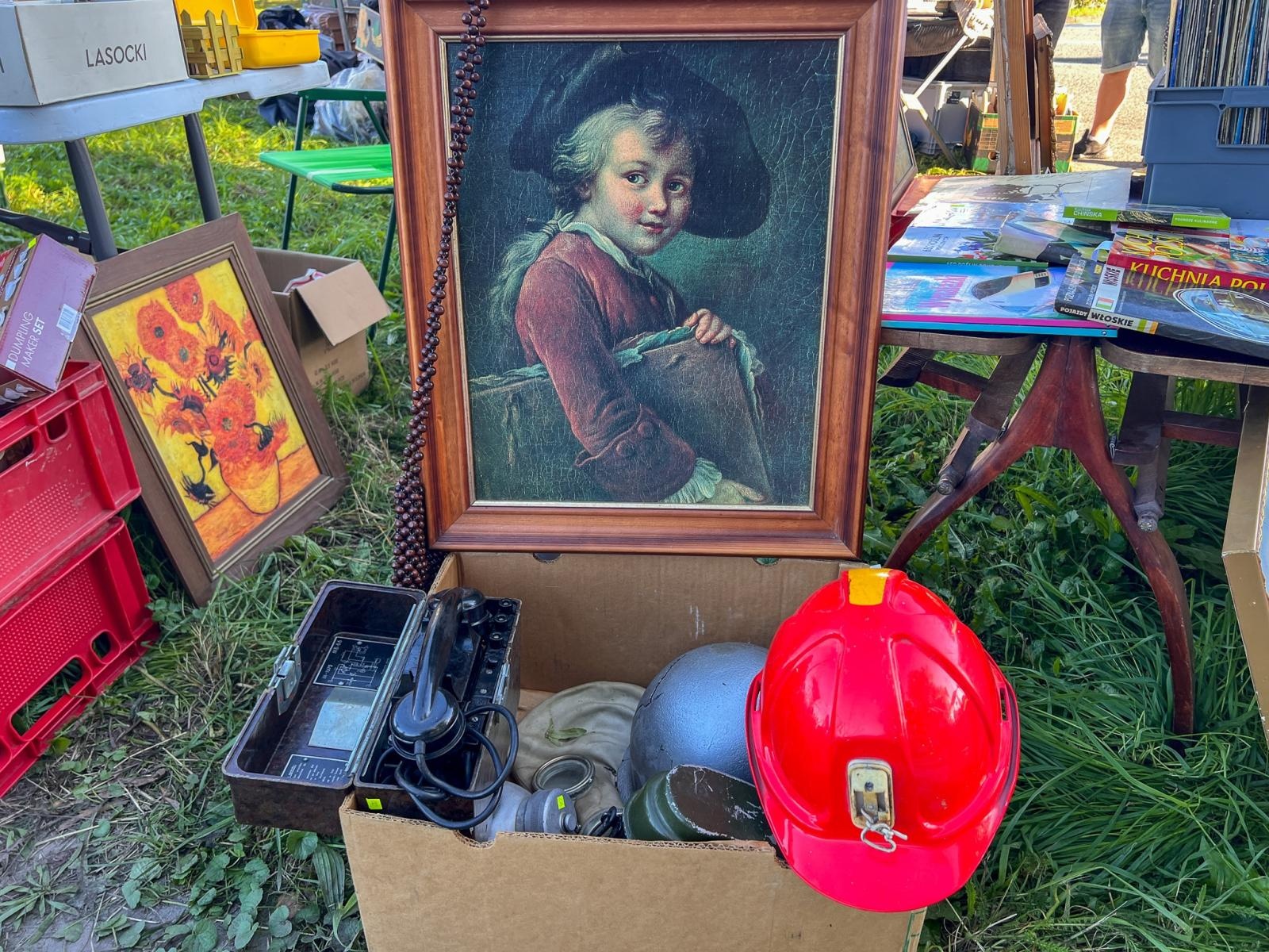 Zdjęcie w galerii na portalu naszraciborz.pl: Starych rzeczy się nie wyrzuca! Jarmark na Granicy pęka w szwach wiadomości z regionu