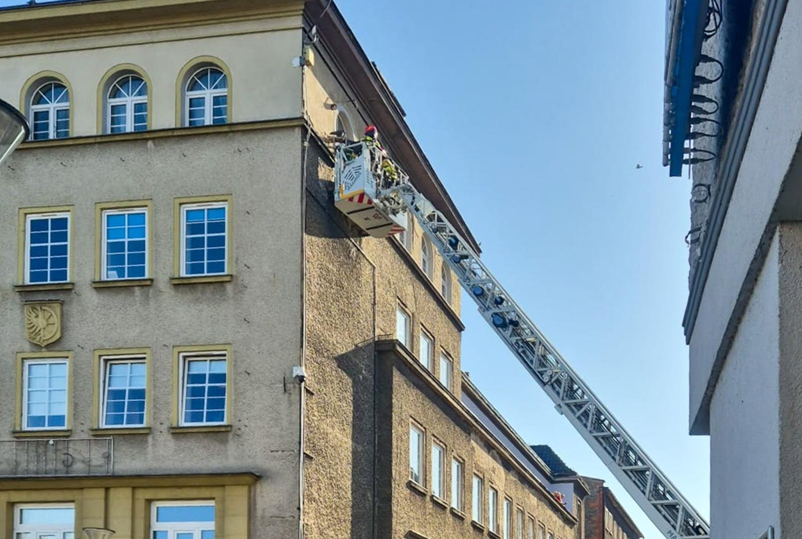 Zdjęcie w galerii na portalu naszraciborz.pl: Interwencja strażaków przy Rynku. Motocykliści poszkodowani w dwóch zdarzeniach [RAPORT 998] wiadomości z regionu