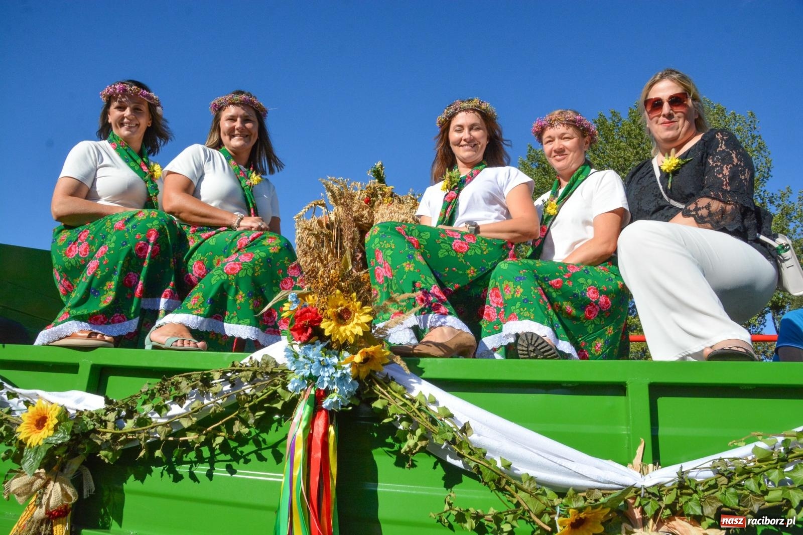 Zdjęcie w galerii na portalu naszraciborz.pl: Słoneczne zakończenie dożynek w Pietrowicach Wielkich [FOTO i WIDEO] wiadomości z regionu