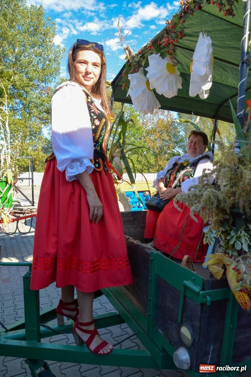 Zdjęcie w galerii na portalu naszraciborz.pl: Słoneczne zakończenie dożynek w Pietrowicach Wielkich [FOTO i WIDEO] wiadomości z regionu