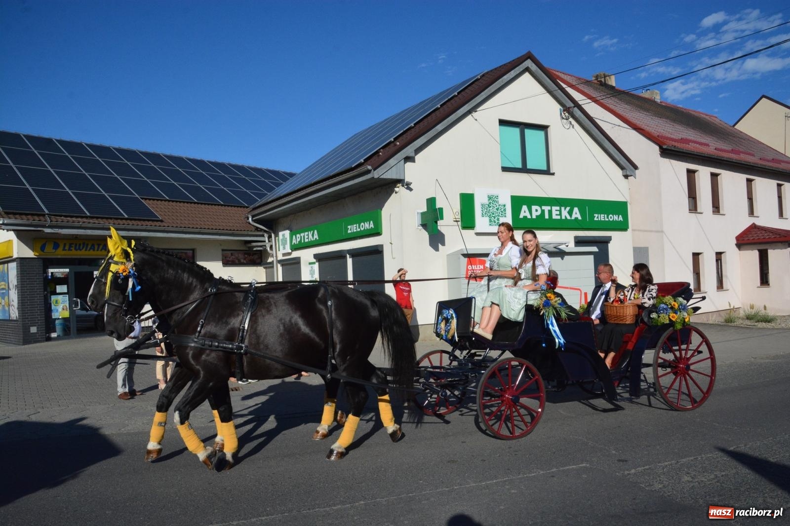 Zdjęcie w galerii na portalu naszraciborz.pl: Słoneczne zakończenie dożynek w Pietrowicach Wielkich [FOTO i WIDEO] wiadomości z regionu