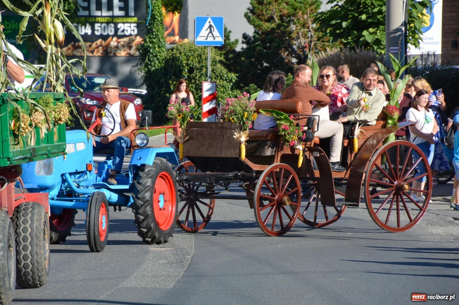 Zdjęcie w galerii na portalu naszraciborz.pl: Słoneczne zakończenie dożynek w Pietrowicach Wielkich [FOTO i WIDEO] wiadomości z regionu