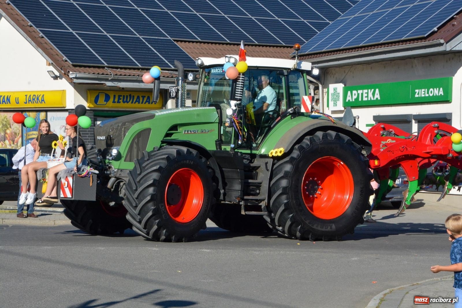 Zdjęcie w galerii na portalu naszraciborz.pl: Słoneczne zakończenie dożynek w Pietrowicach Wielkich [FOTO i WIDEO] wiadomości z regionu