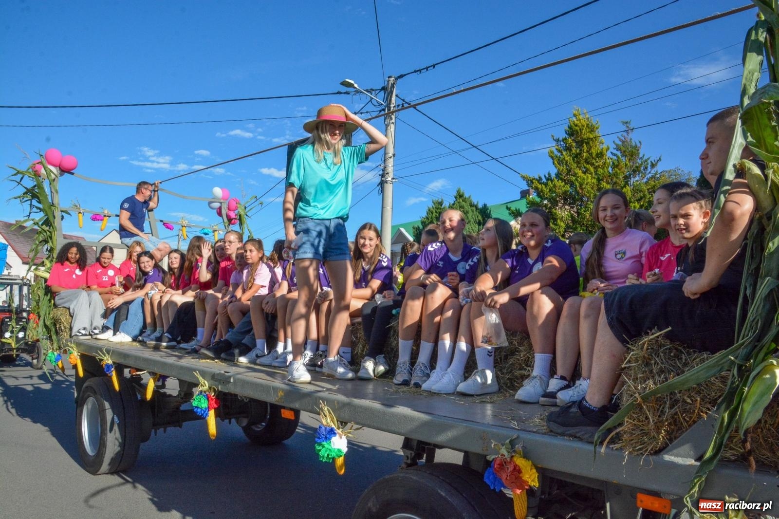 Zdjęcie w galerii na portalu naszraciborz.pl: Słoneczne zakończenie dożynek w Pietrowicach Wielkich [FOTO i WIDEO] wiadomości z regionu