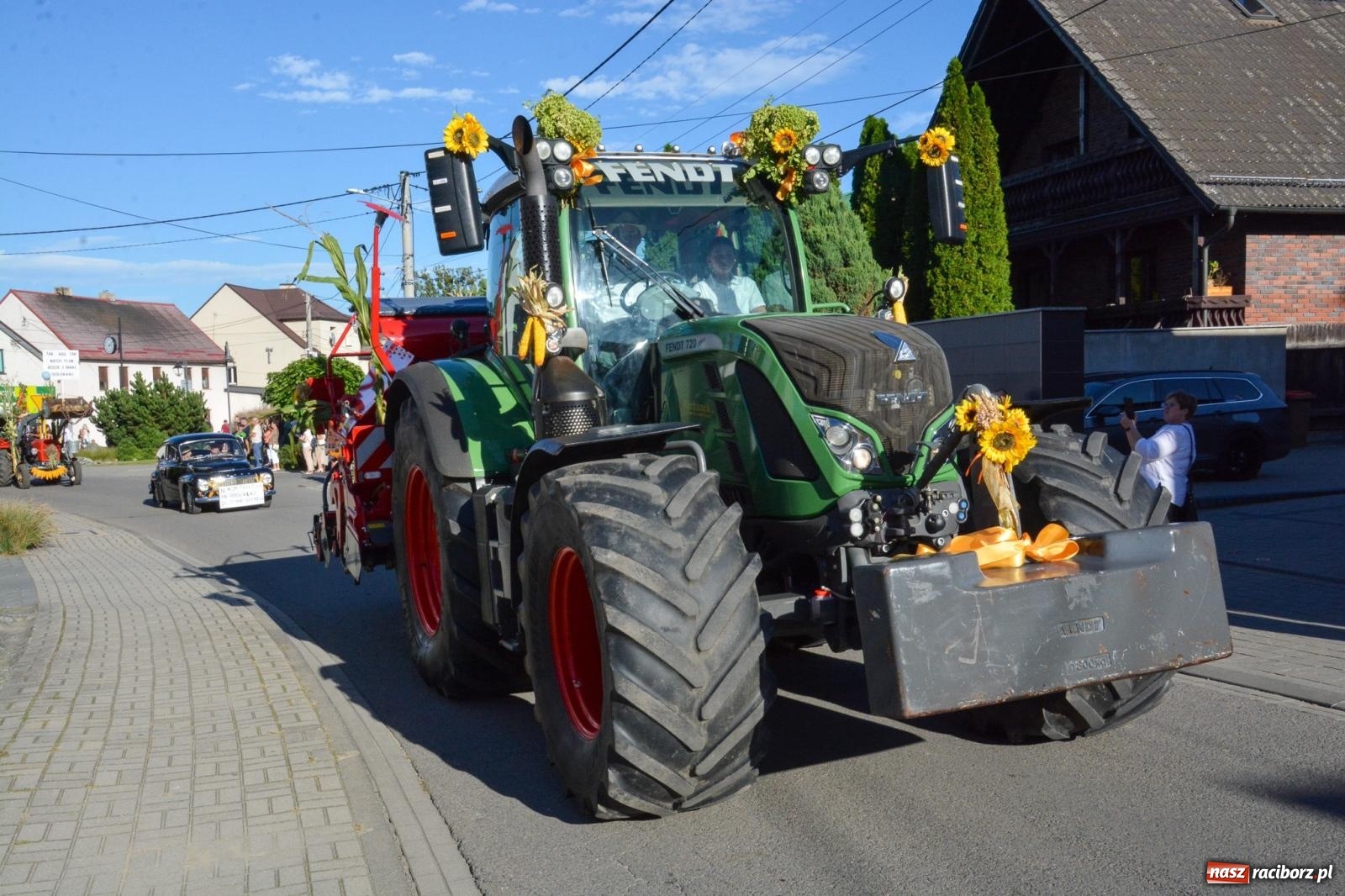Zdjęcie w galerii na portalu naszraciborz.pl: Słoneczne zakończenie dożynek w Pietrowicach Wielkich [FOTO i WIDEO] wiadomości z regionu