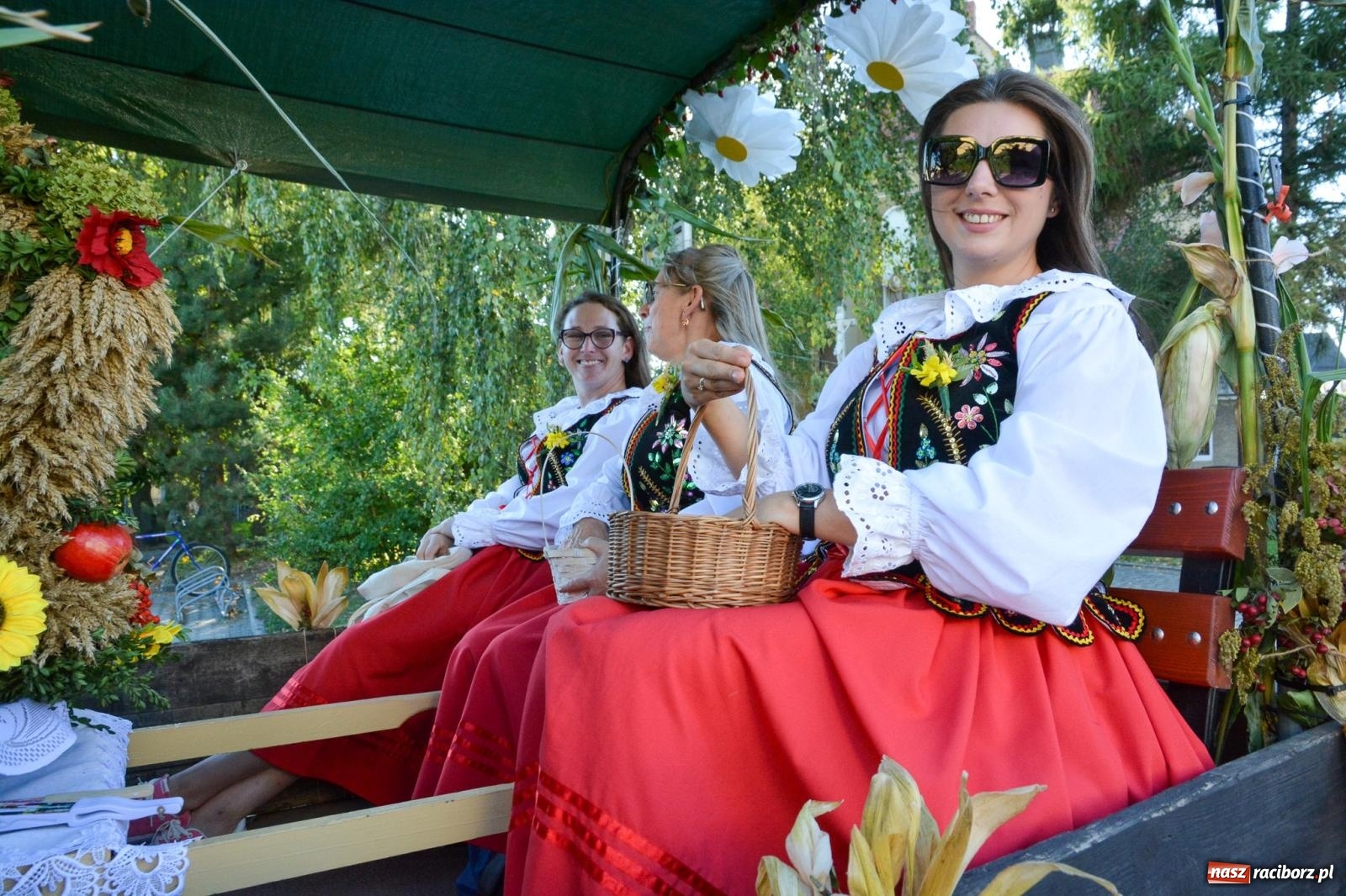 Zdjęcie w galerii na portalu naszraciborz.pl: Słoneczne zakończenie dożynek w Pietrowicach Wielkich [FOTO i WIDEO] wiadomości z regionu