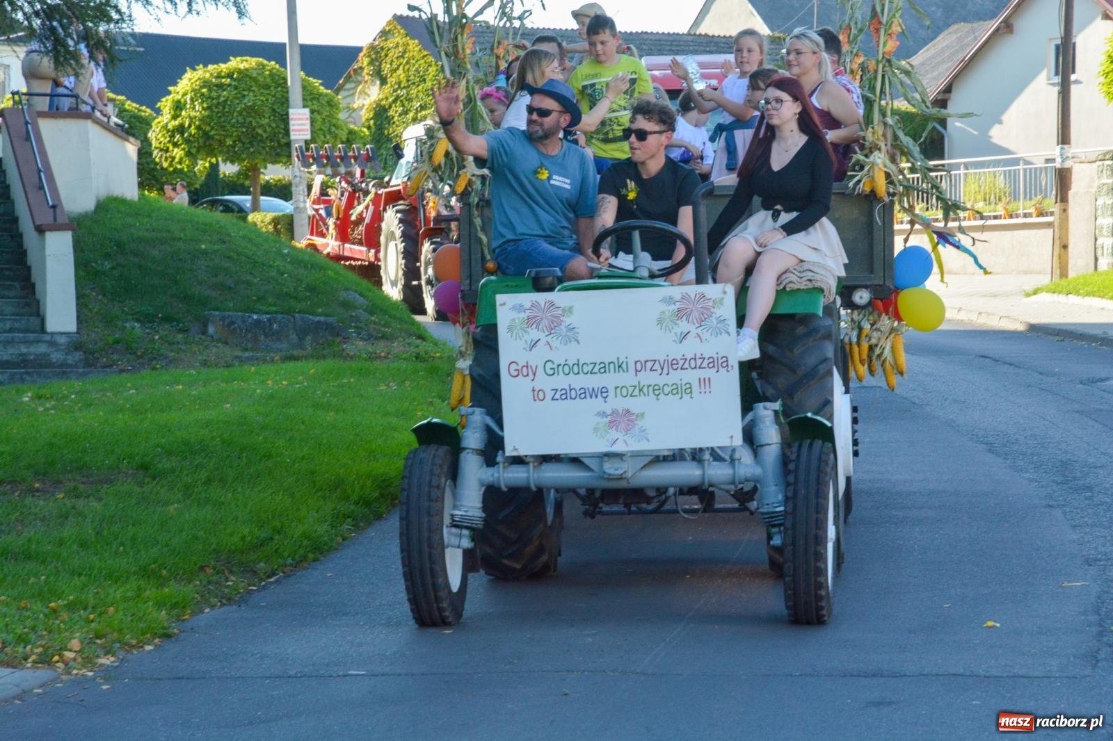 Zdjęcie w galerii na portalu naszraciborz.pl: Słoneczne zakończenie dożynek w Pietrowicach Wielkich [FOTO i WIDEO] wiadomości z regionu
