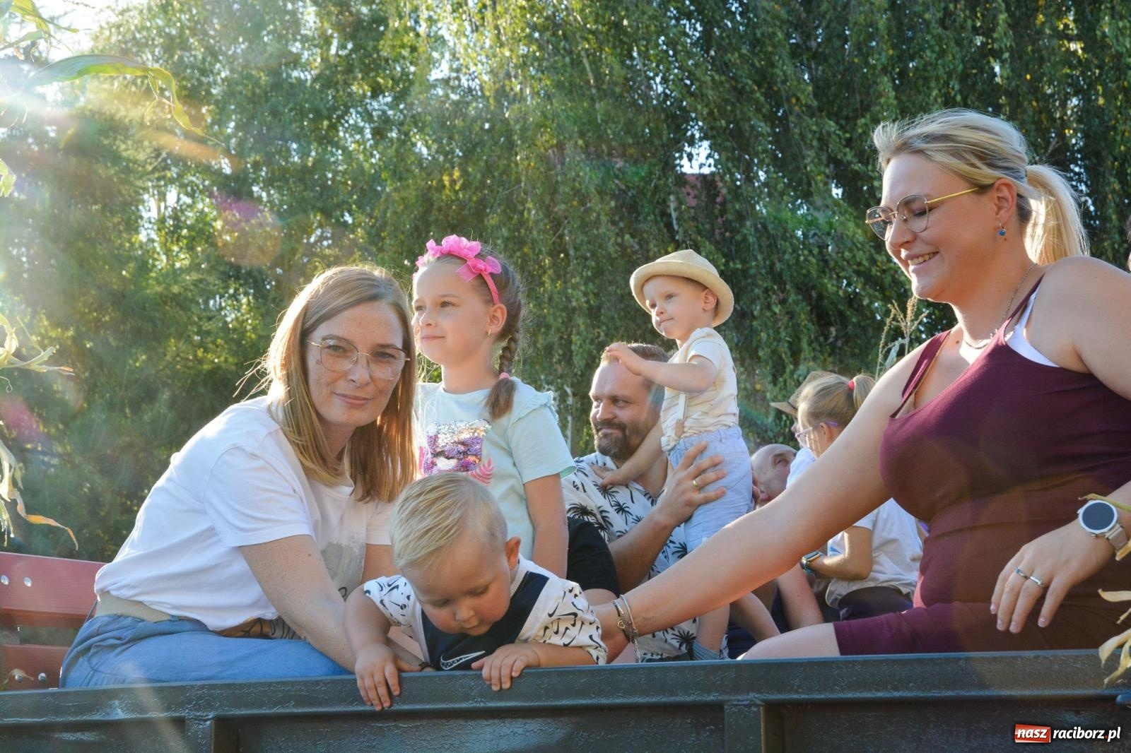 Zdjęcie w galerii na portalu naszraciborz.pl: Słoneczne zakończenie dożynek w Pietrowicach Wielkich [FOTO i WIDEO] wiadomości z regionu
