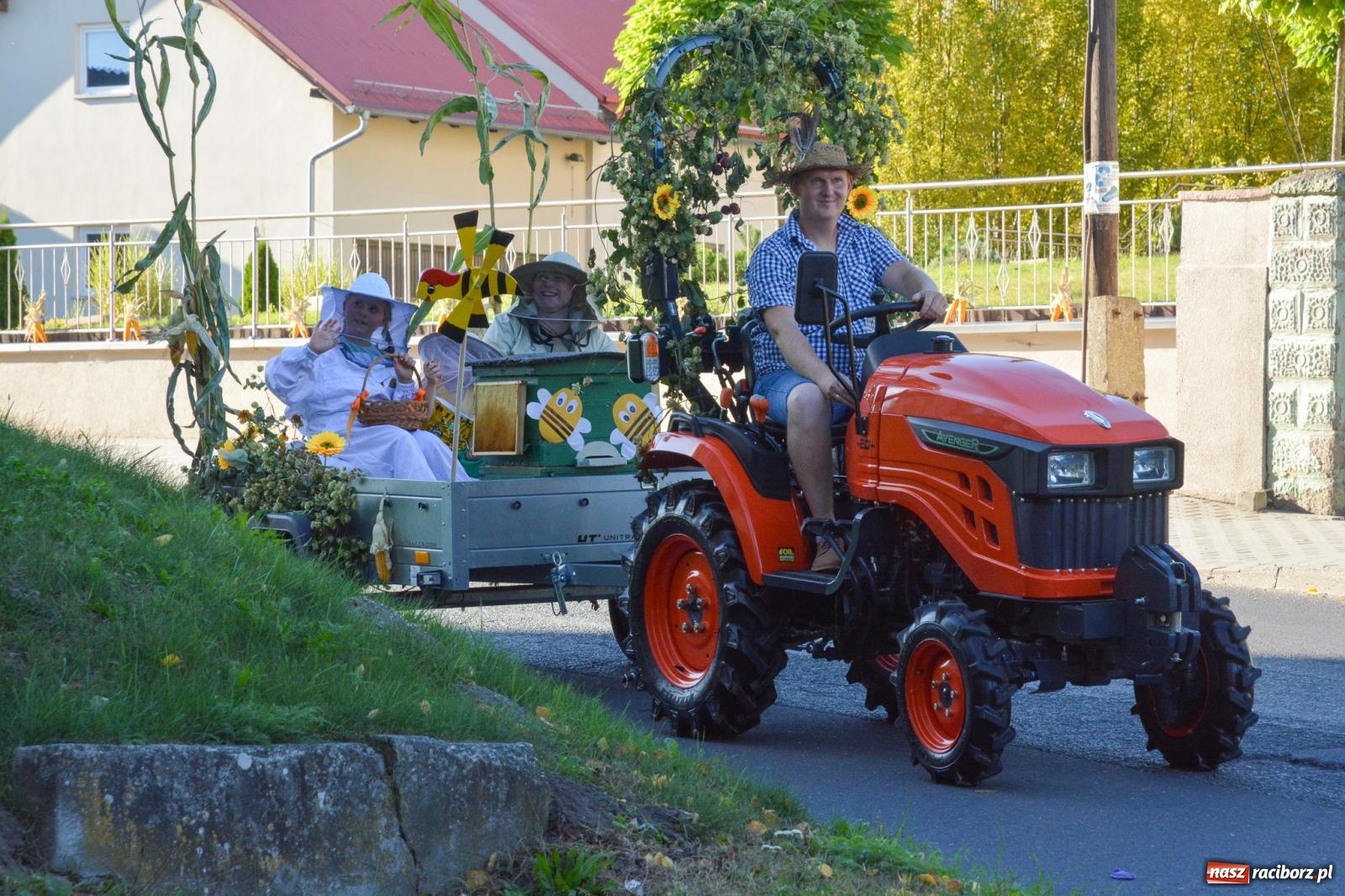 Zdjęcie w galerii na portalu naszraciborz.pl: Słoneczne zakończenie dożynek w Pietrowicach Wielkich [FOTO i WIDEO] wiadomości z regionu