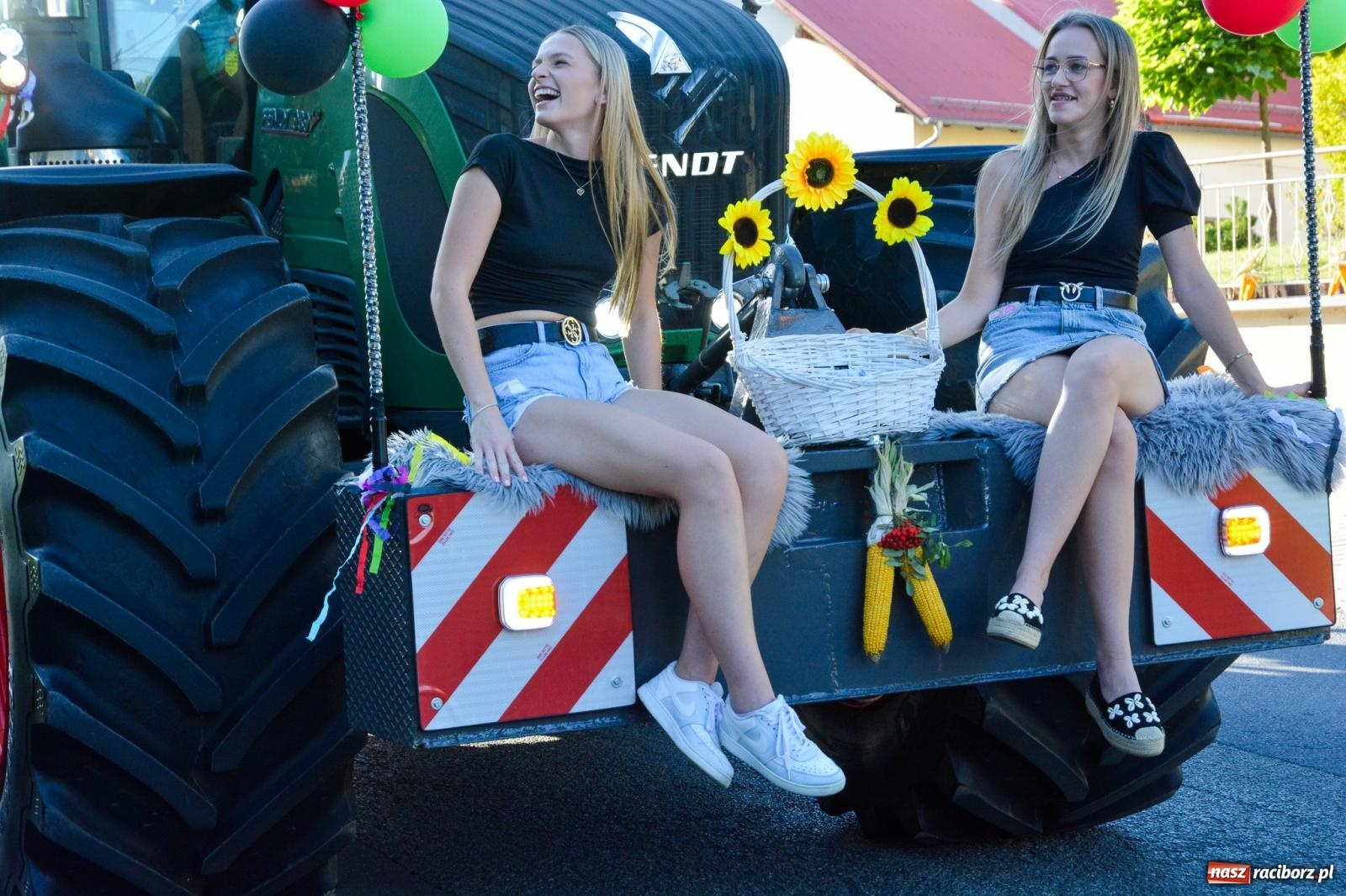 Zdjęcie w galerii na portalu naszraciborz.pl: Słoneczne zakończenie dożynek w Pietrowicach Wielkich [FOTO i WIDEO] wiadomości z regionu