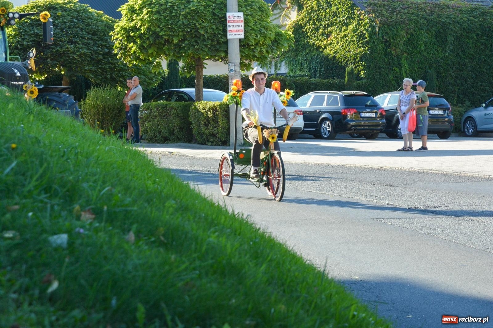 Zdjęcie w galerii na portalu naszraciborz.pl: Słoneczne zakończenie dożynek w Pietrowicach Wielkich [FOTO i WIDEO] wiadomości z regionu