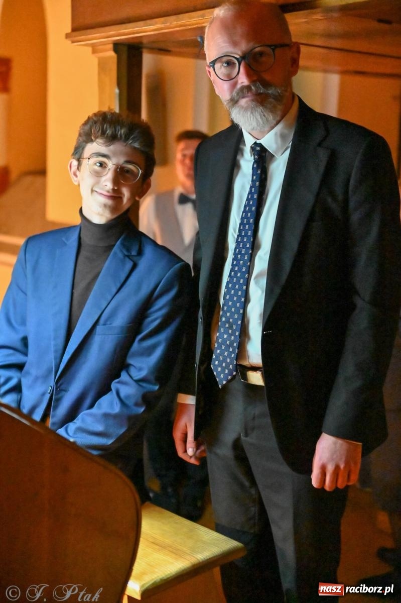 Zdjęcie w galerii na portalu naszraciborz.pl: XXXVIII Dni Muzyki Organowej i Kameralnej im. Henryka Klai - koncert na Ostrogu wiadomości z regionu