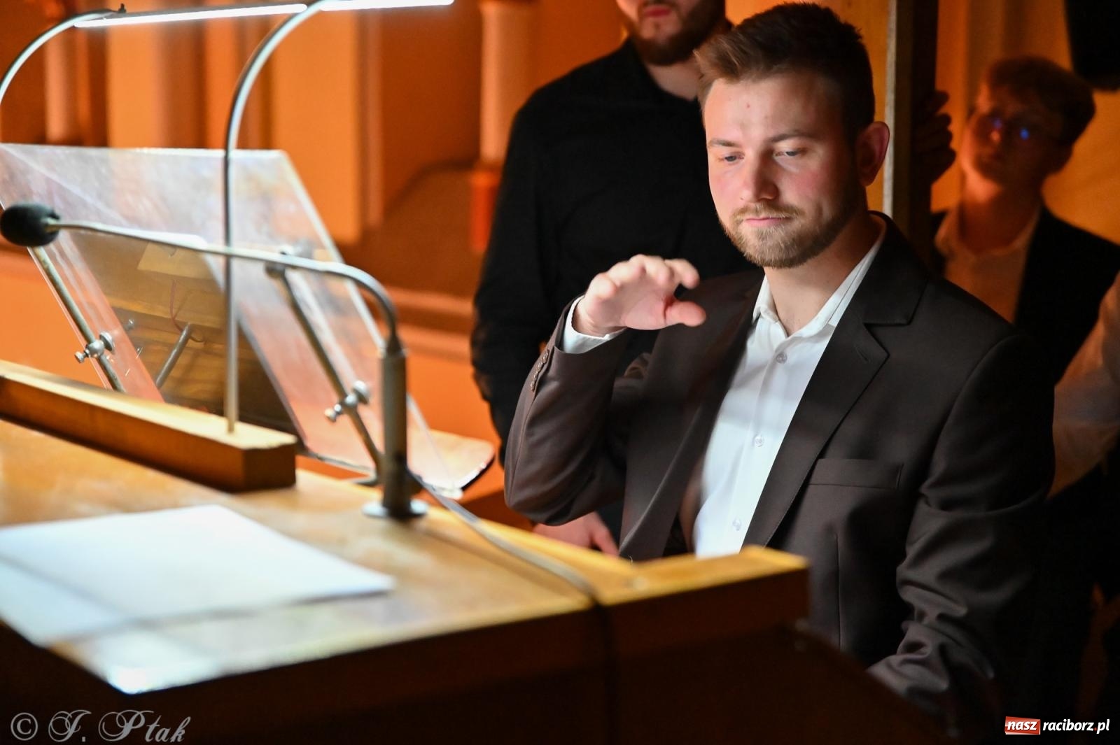 Zdjęcie w galerii na portalu naszraciborz.pl: XXXVIII Dni Muzyki Organowej i Kameralnej im. Henryka Klai - koncert na Ostrogu wiadomości z regionu