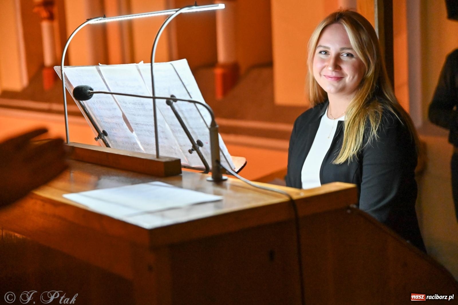 Zdjęcie w galerii na portalu naszraciborz.pl: XXXVIII Dni Muzyki Organowej i Kameralnej im. Henryka Klai - koncert na Ostrogu wiadomości z regionu